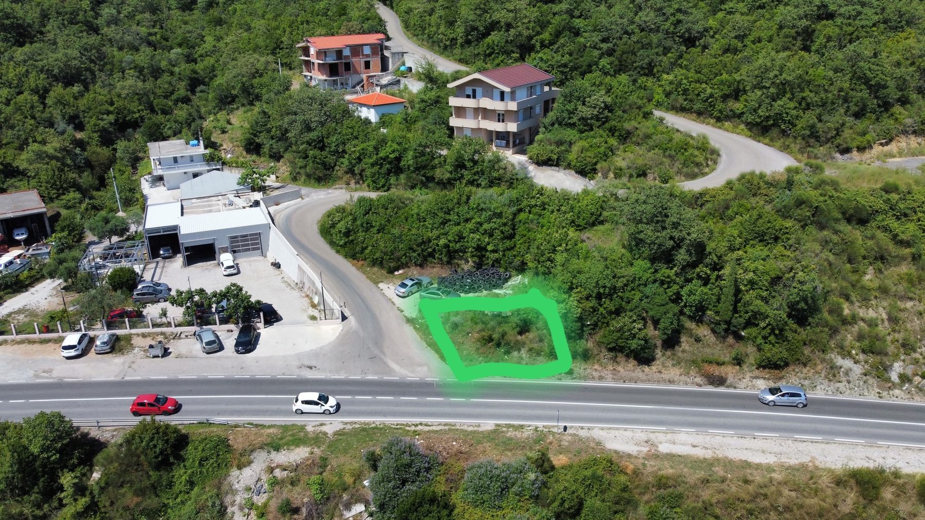 Gewerbegrundstück 175 m² an der Hauptstraße – Sutomore