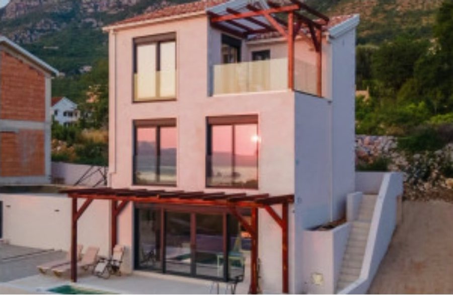 Moderna vila sa privatnim bazenom – Blizikuće, Budva